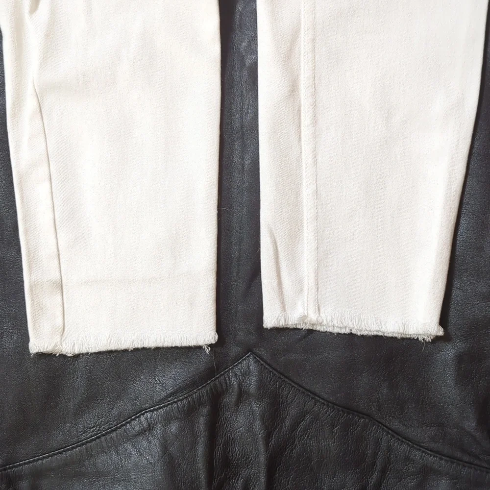 🚨3/$15! Hue NWOT White Jeggings - Picture 10 of 10